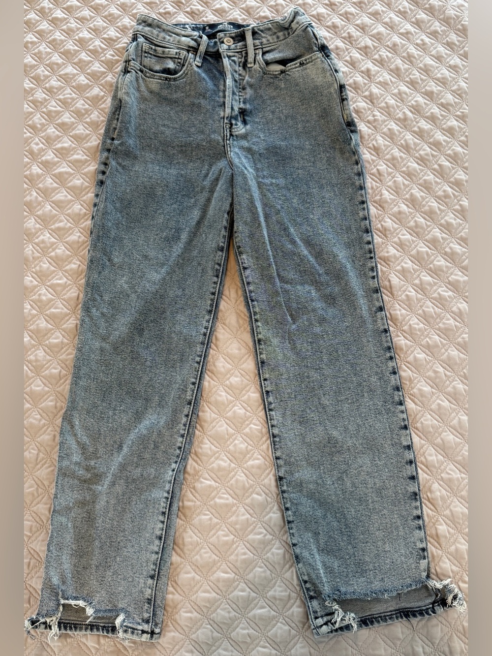 Hollister Ultra High Rise Vintage Straight Distressed Jeans Sz 25X28 Button Fly